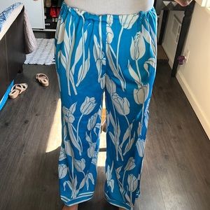 Flare leg blue and white flowers lounge pants